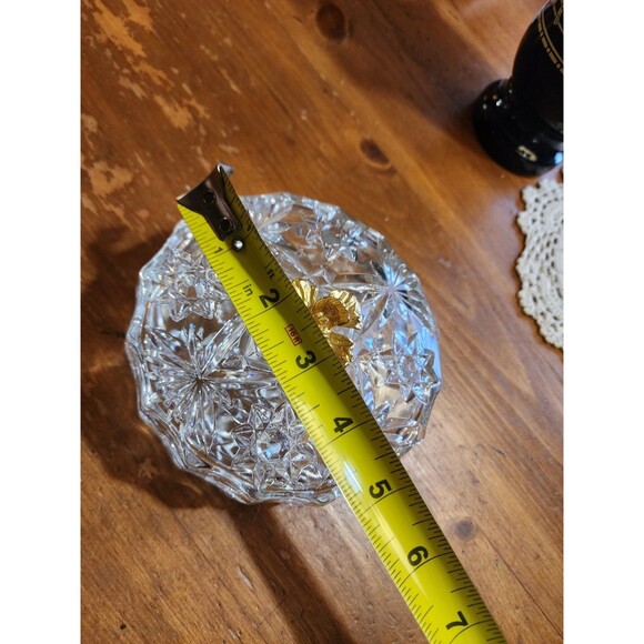 Vintage Vide Poche Round Cut Glass Vanity Trinket Powder Dish w Lid Gold Flower - Picture 9 of 11